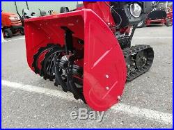 19 HONDA 32 HSS1332AATD SNOWBLOWER track drive electric start factory warranty