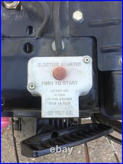 Ariens 1130DLE 921003 30 2-Stage Gas Snow Blower Electric Start Tested Working