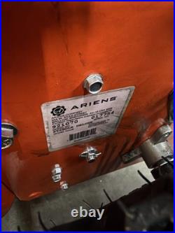 Ariens Deluxe 28 252cc Two Stage Gas Snow Blower Self Propelled, Electric Start Ariens Deluxe 28 252cc Two Stage Gas Snow Blower Self Propelled, Electric Start