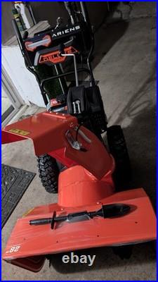 Ariens, Deluxe 28in. 252cc Two Stage Snowblower, Clearing Width 28 in, Engine