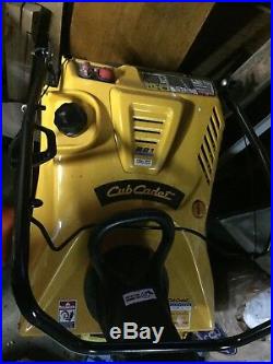 Cub Cadet Snow Thrower 21 Single Stage 208cc OHV Engine 13 Intake H CC-221LHP