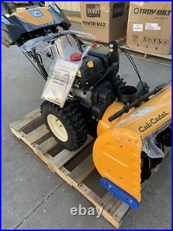 Cub Cadet Two-Stage Gas Snow Blower 26 in. 243cc Electric-Start with damaged