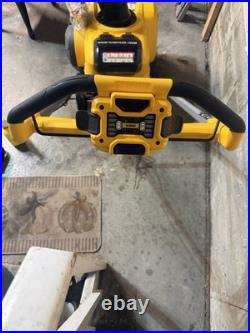 DEWALT 60V MAX 21 in Single Stage Cordless Snow Blower DCSNP2142 with Battery