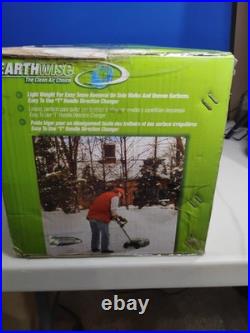 Earthwise 14 Inch Corded Snow Thrower SN70714 New