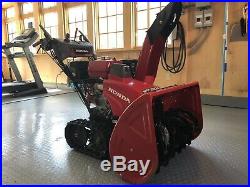 HONDA 32 HSS1332AATD SNOWBLOWER, track drive, low usage, electric start