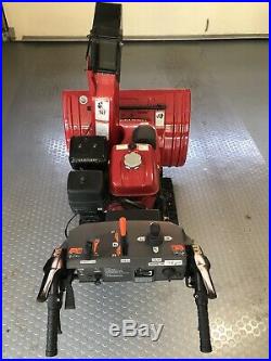 HONDA 32 HSS1332AATD SNOWBLOWER, track drive, low usage, electric start