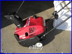 Honda HR 520 FOUR CYCLE SINGLE STAGE SNOW BLOWER