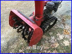 Honda HS928TAS Snowblower with tracks and electric start