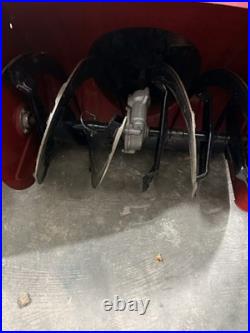 Honda HS 70 Snowblower 24 track driven