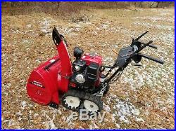 Honda Snowblower HS928tas HYDROSTATIC track drive showroom condition 10 hours