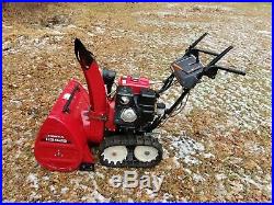 Honda Snowblower HS928tas HYDROSTATIC track drive showroom condition 10 hours