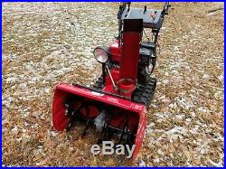 Honda Snowblower HS928tas HYDROSTATIC track drive showroom condition 10 hours