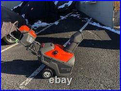 Husqvarna ST 151 Single Stage 21 Snow Blower