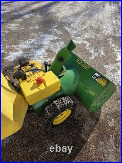 John Deere 10/32 Snowblower With Cab (LOCAL PICKUP ONLY)