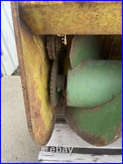 John Deere E0036 Model 36 Snow Thrower