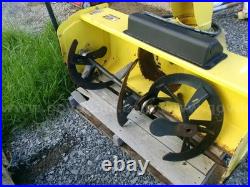 John Deere Pto Shaft Driven 47'' Snow Blower Smaller Of 2 Sized Auger Am120212