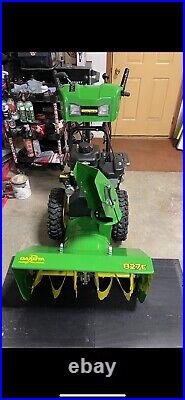 John Deere Snowblower 827E