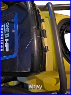 Ryobi ONE+ HP 18V Brushless 18 Single-Stage Snow Blower Kit PBLSN01K