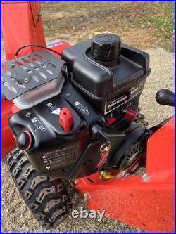 Simplicity Snowblower (LOCAL PICKUP ONLY)