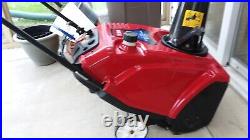 Snowblower Toro Power Clear 621R 4 Cycle, 1 Stage, Engine Snow Blower 163cc