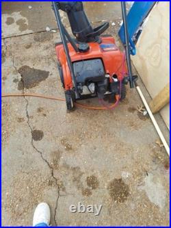 Toro Power Clear 518 ZE Single Stage Gas Snow Blower 18 Electric Start 4-Cycle