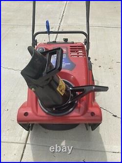 Toro Power Clear 721 E Snow Blower 38753