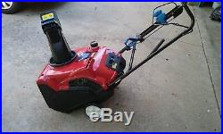 Toro Power Clear R-Tek Snow Blower 141CC RED New out of box