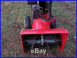 Toro Snow Blower 8HP 24 Inch Two Stage Electric Start Just Serviced Runs Good