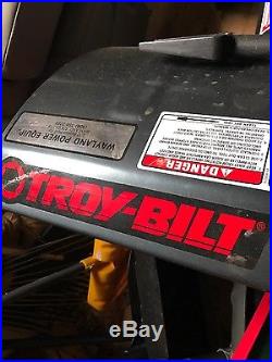 Troy-Bilt Storm 3090 357cc 4-cycle Electric Start Two-Stage Snow Thrower Troy-Bilt Storm 3090 357cc 4-cycle Electric Start Two-Stage Snow Thrower