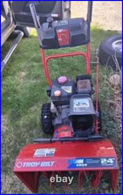 Troy-Bilt Storm 5024 Two-Stage Snow Blower 24 208cc Electric Start