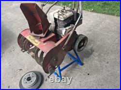 Viking Power Single Stage Gas Snow Blower 4HP Briggs & Stratton Engine Red